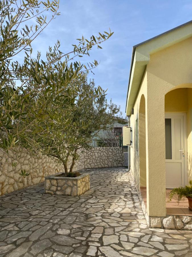 Apartments Mikecin Novigrad  Ngoại thất bức ảnh