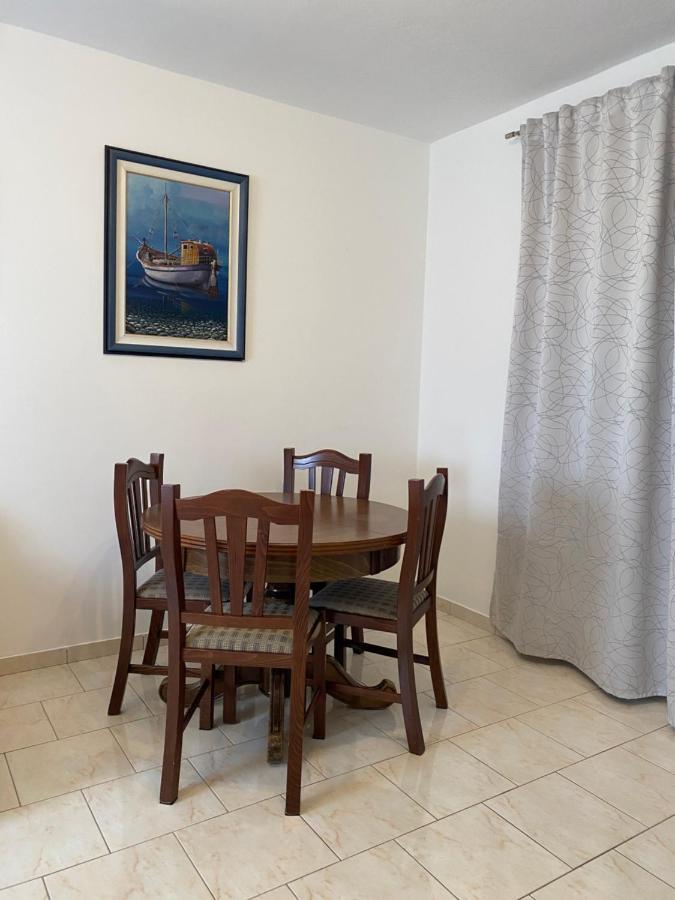 Apartments Mikecin Novigrad  Ngoại thất bức ảnh